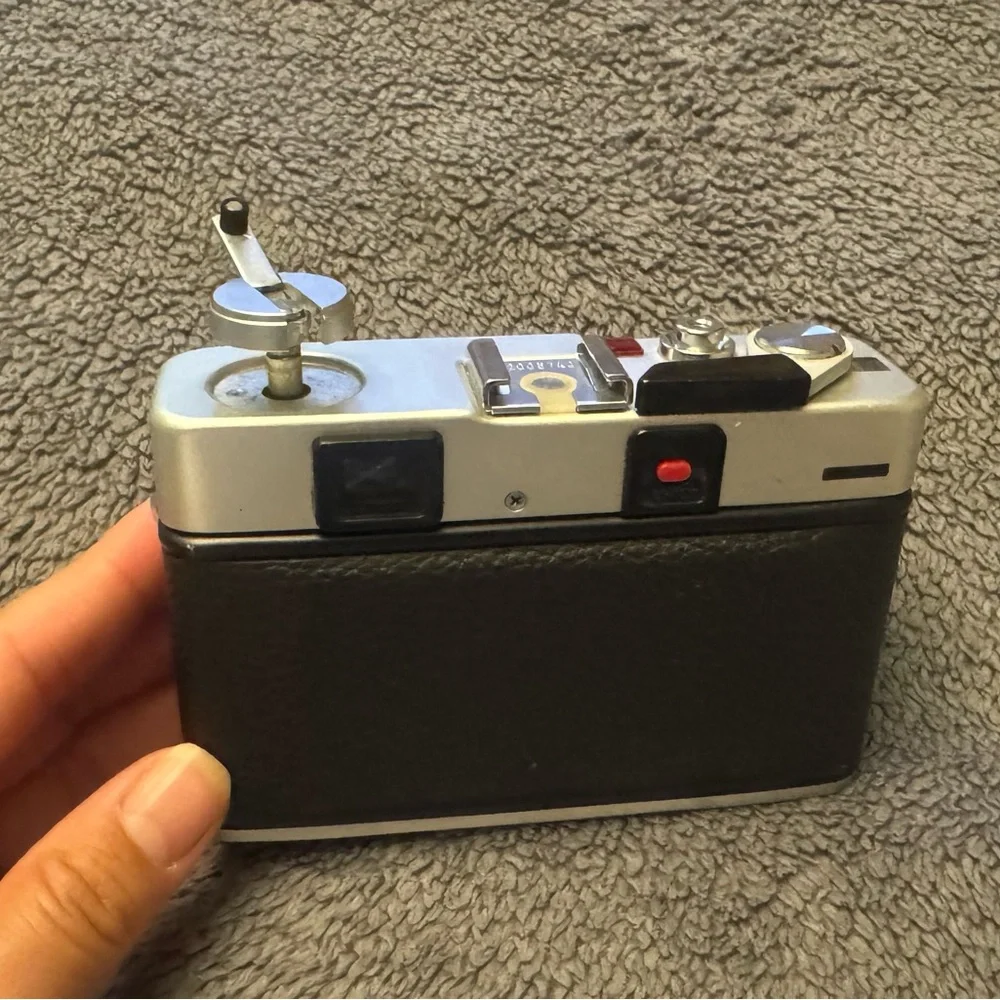 Minolta Hi-Matic Film Camera
